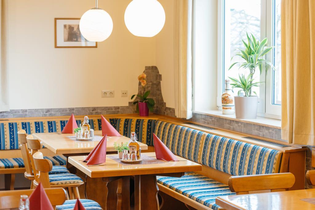 Hotel Rhoenhof Hünfeld Екстериор снимка
