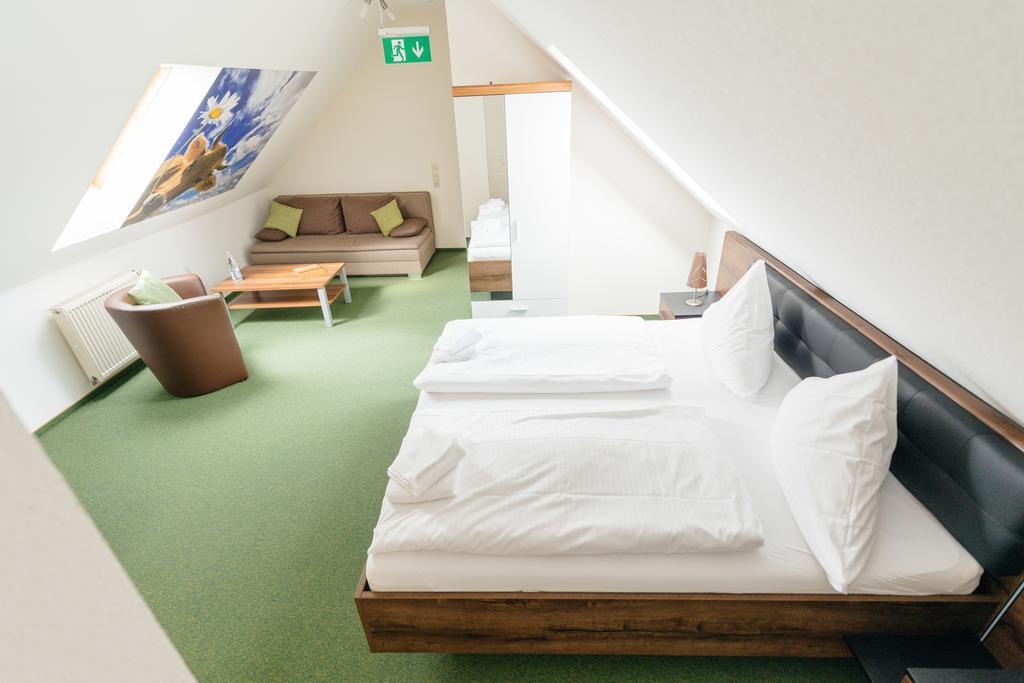 Hotel Rhoenhof Hünfeld Екстериор снимка