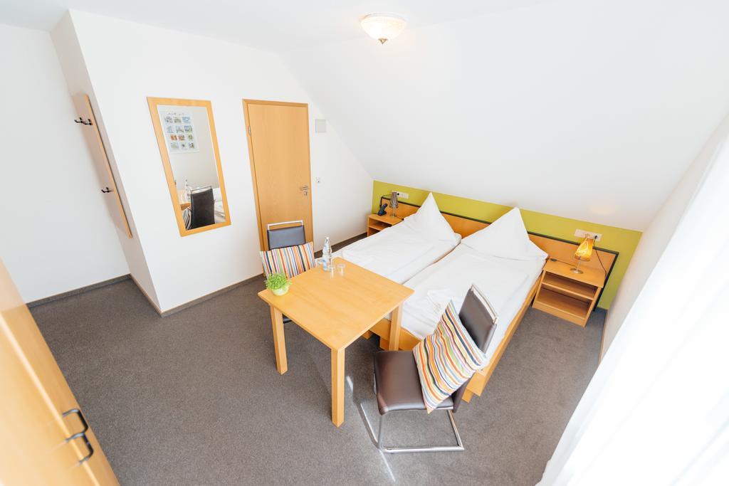 Hotel Rhoenhof Hünfeld Екстериор снимка