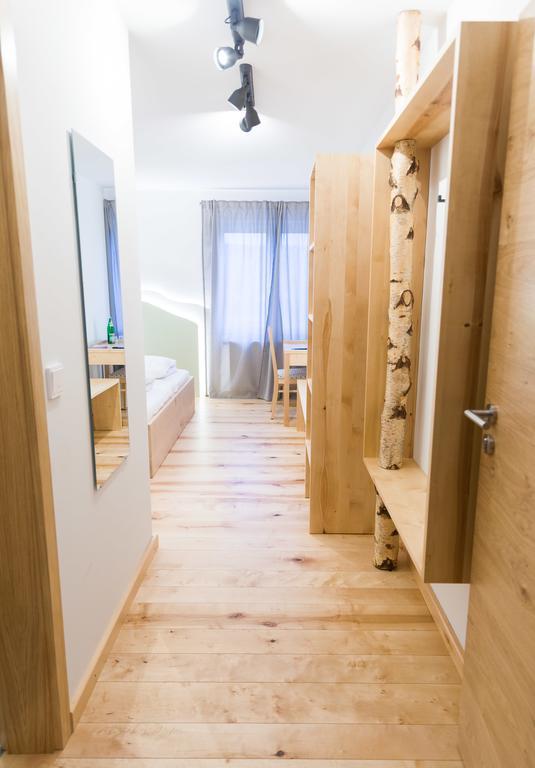 Hotel Rhoenhof Hünfeld Стая снимка