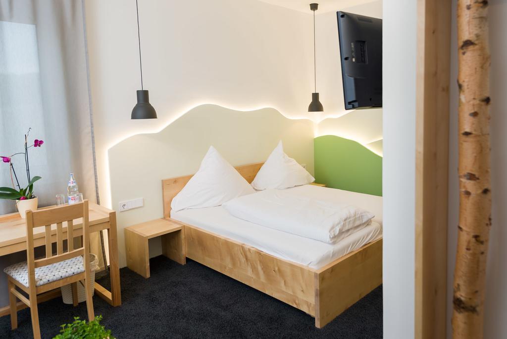 Hotel Rhoenhof Hünfeld Екстериор снимка