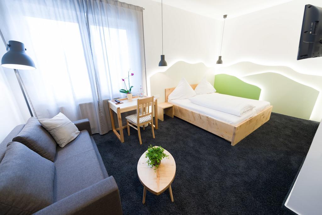 Hotel Rhoenhof Hünfeld Екстериор снимка